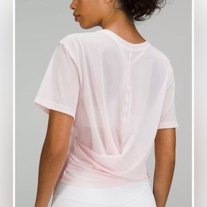 NWT- Lululemon Lightweight Mesh Reversible Yoga Tee, size 8